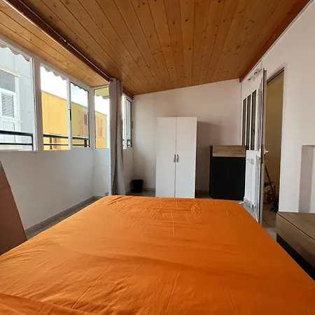 לינה וארוחת בוקר Casa Tenesor